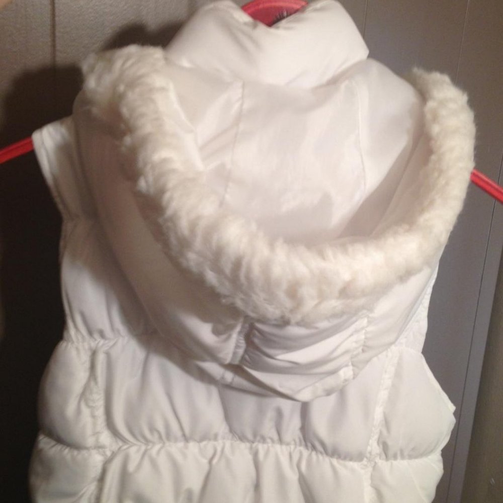 Puffer Medium Girls/Ladies Hooded White Poly